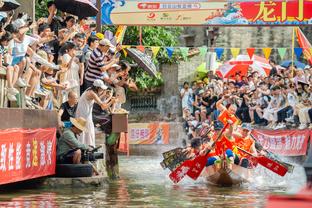 裤袜：国家队百场主教练却让卢卡库当队长，当时我内心突然崩溃了